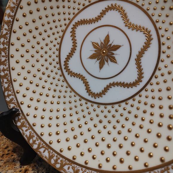 Antique Sèvres Heavy Gold White Hand painted Encrusted Plate - Picture 3 of 10